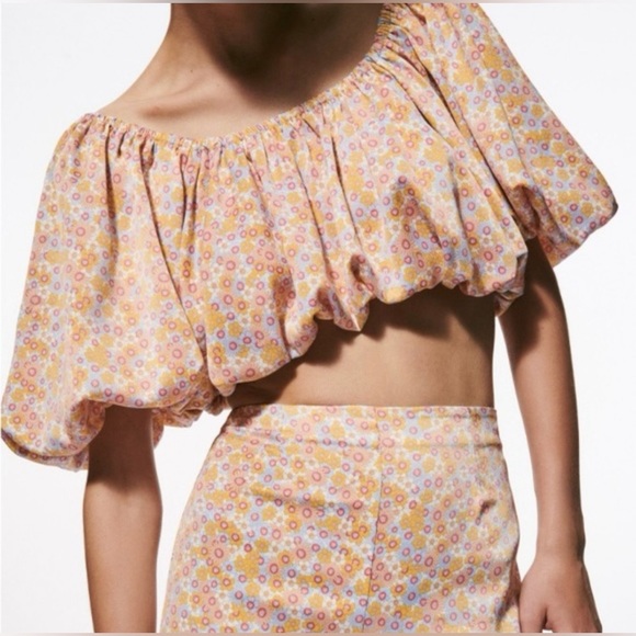 ZARA NWOT ZARA OFF SHOULDER CROP TOP - Picture 1 of 5